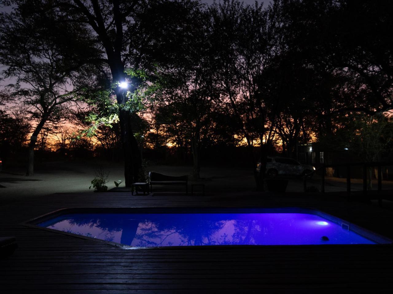 Rustic Gate Lodge And Campsite Maun Exterior photo